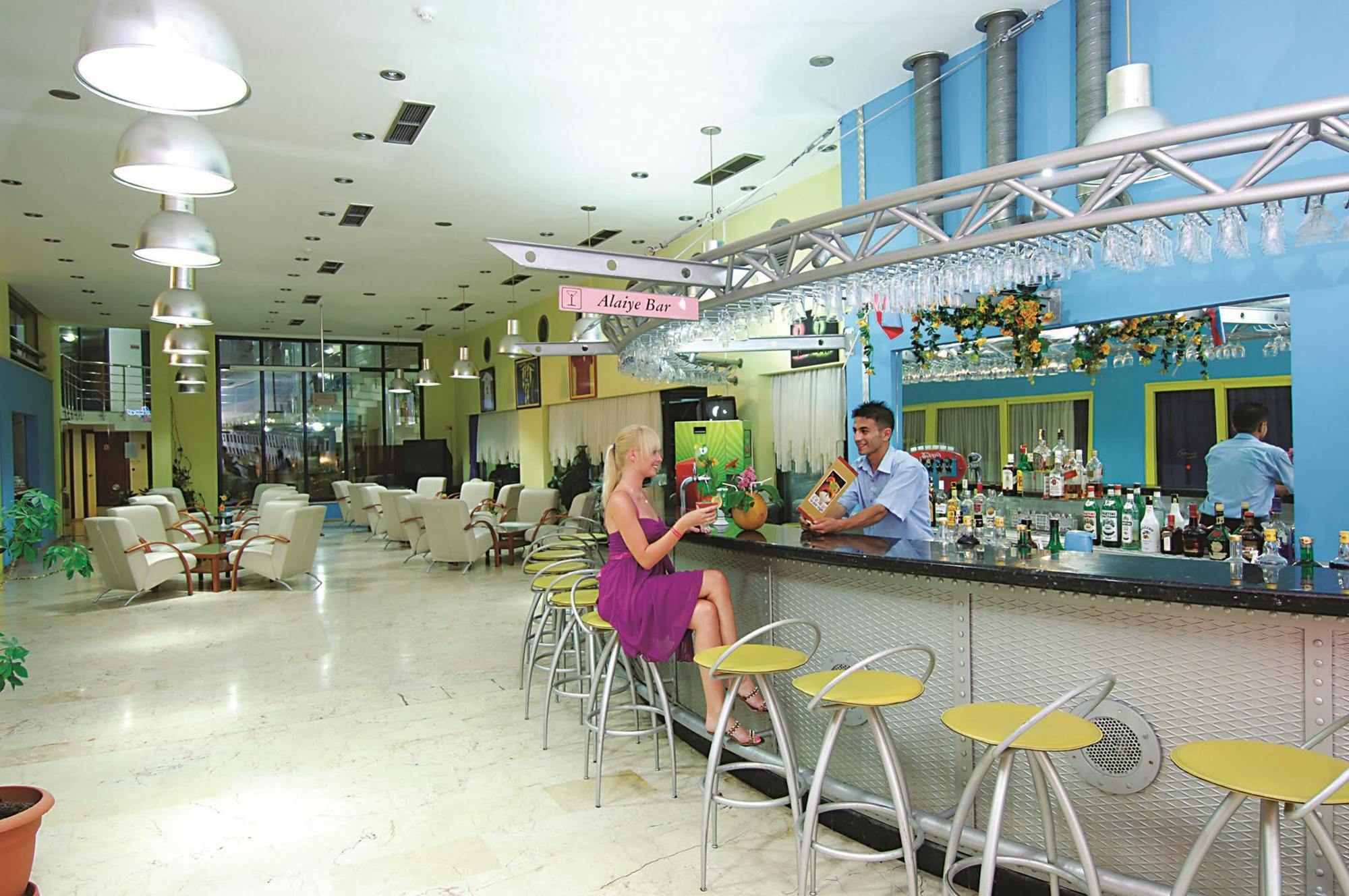 Alaiye Kleopatra Hotel Alanya Bagian luar foto