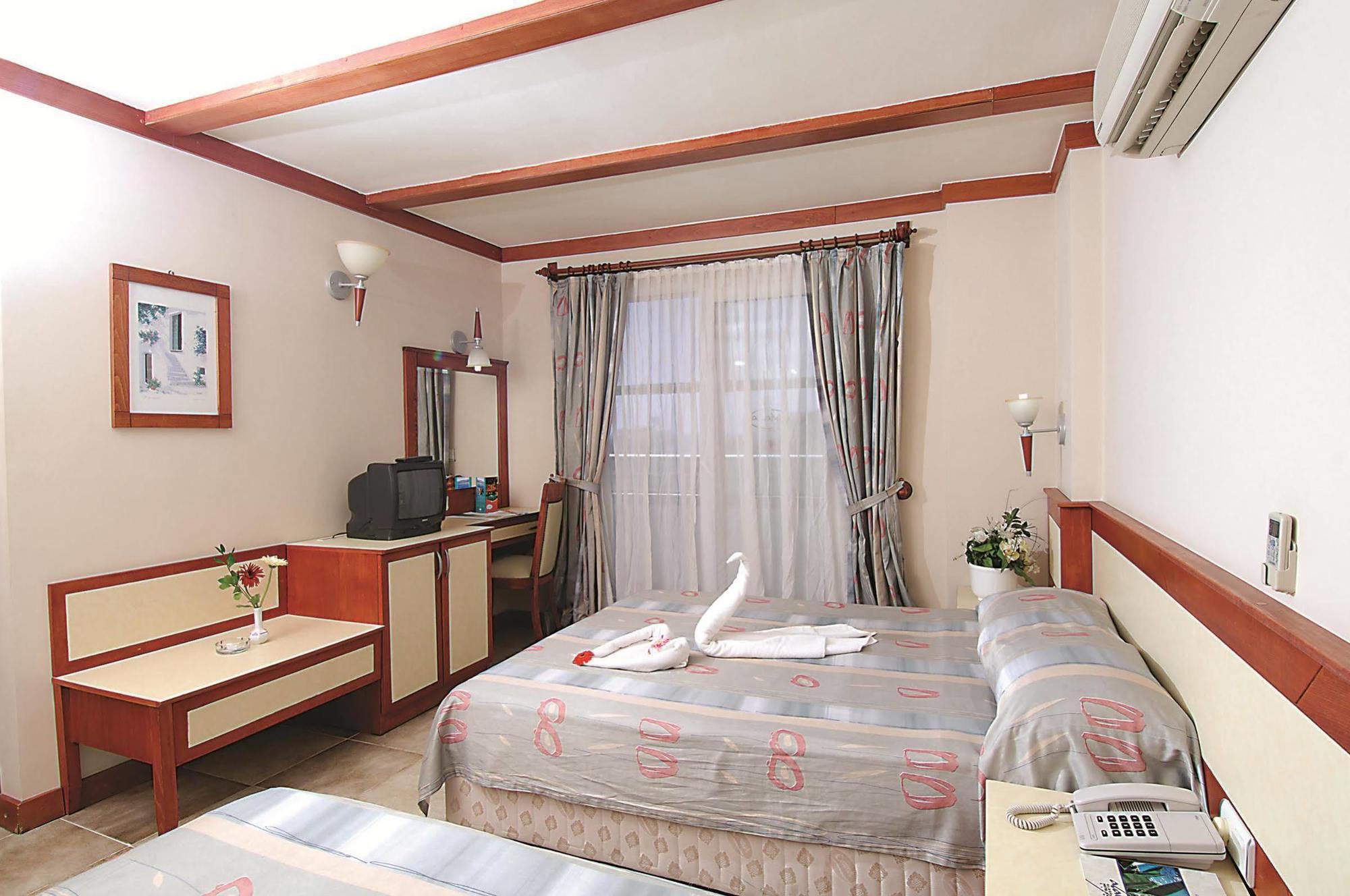 Alaiye Kleopatra Hotel Alanya Bagian luar foto
