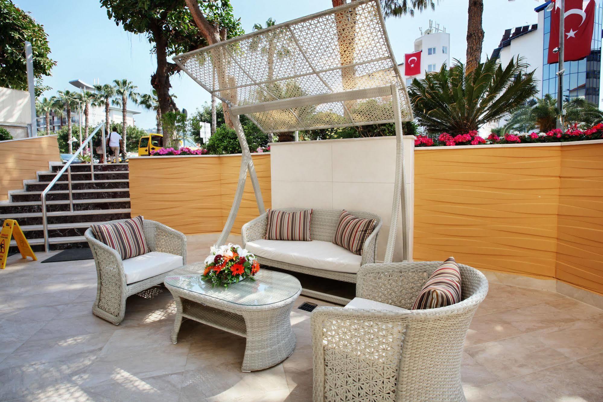 Alaiye Kleopatra Hotel Alanya Bagian luar foto
